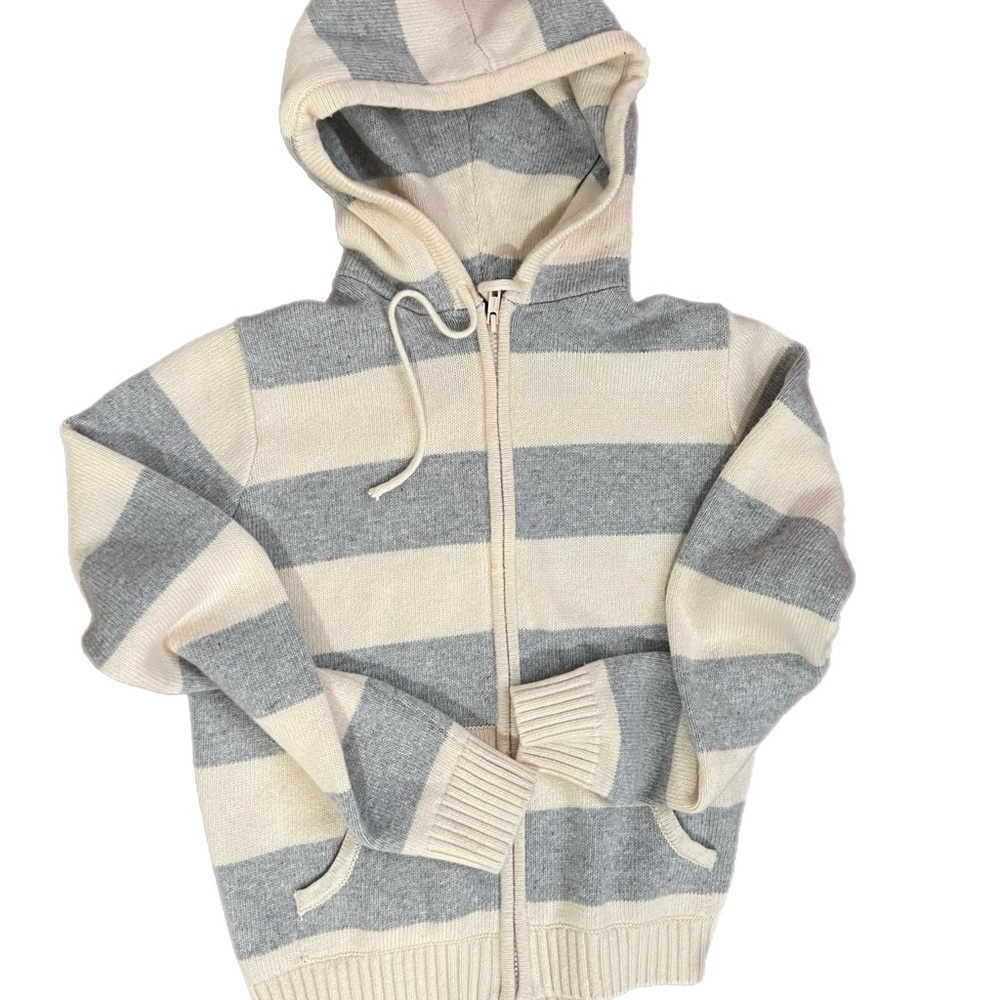 Brandy Melville Gray and Cream Zip-Up Sweater